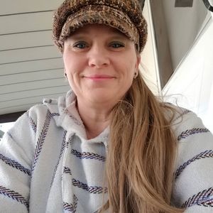 Meet your Posher, Annette